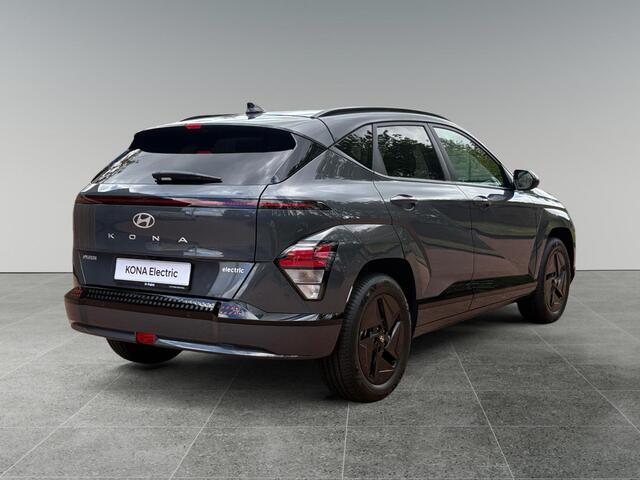 Hyundai Kona Electric Long Range Pure Edition 64.8 kWh | STOEL + STUURVERW. | ADAPTIVE CRUISE | CAMERA | APPLE CARPLAY / ANDROID AUTO |