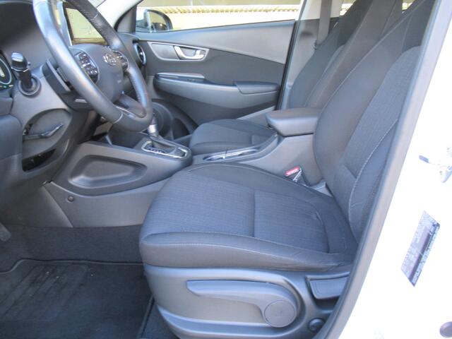 Hyundai Kona 1.6 GDI HEV Edition 1e eigen | dealer onderh | navi | 18"inch | camera | Keyless