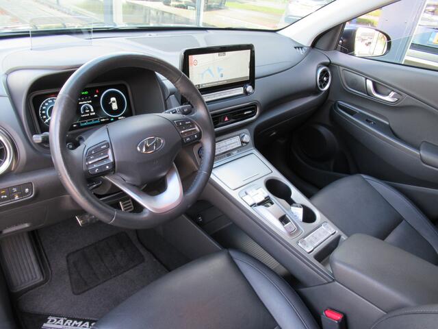 Hyundai Kona EV Premium 64 kWh | 3 fase | warmtepomp 1e eigen | full option! | leder | head-up | elektr.stoelen| adpt.cruise