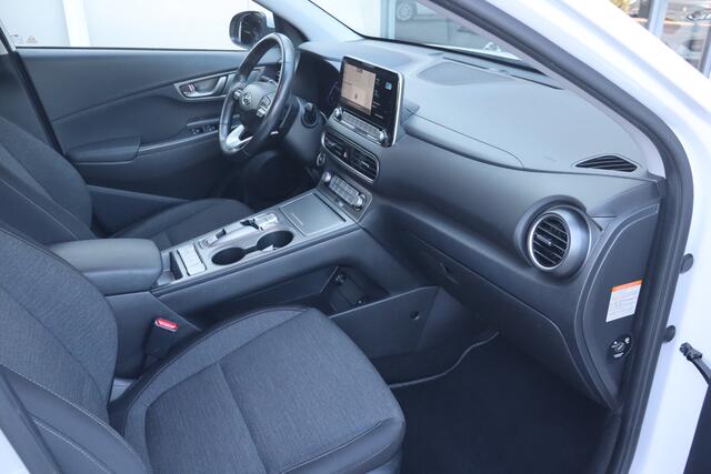 Hyundai Kona EV Comfort 64 kWh - NL Auto!! Adap Cruise I Camera I Keyless E+S