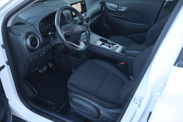Hyundai Kona EV Comfort 64 kWh - NL Auto!! Adap Cruise I Camera I Keyless E+S