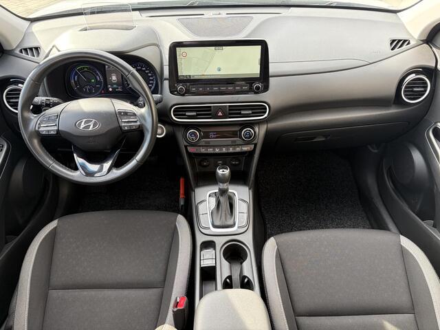 Hyundai Kona 1.6 GDI HEV Fashion / Trekhaak (1300 KG) / Achteruitrijcamera / Navigatie / Apple Carplay/Android Auto / Adaptieve cruise control