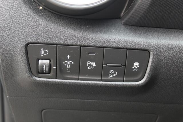 Hyundai Kona 1.0 T-GDI Comfort Smart , Unieke auto Slechts 17000km Climate control , Achteruitrij camera , Bluetooth Apple carplay , Trekhaak