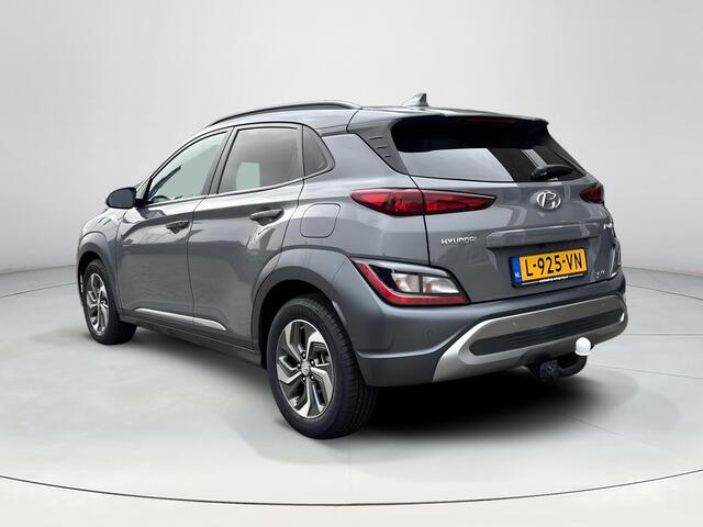 Hyundai Kona 1.6 GDI HEV Fashion Sky | SChuif- kanteldak | Trekhaak | Head-up display | Adaptieve cruise control | Dodehoekdetectie |