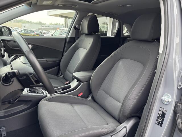 Hyundai Kona 1.6 GDI HEV Fashion Sky | SChuif- kanteldak | Trekhaak | Head-up display | Adaptieve cruise control | Dodehoekdetectie |