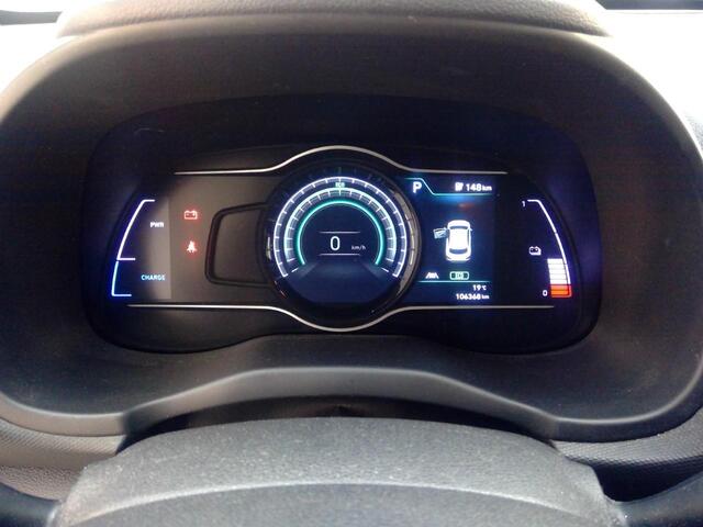Hyundai Kona EV Fashion 64 kWh | SOH 100% | Navigatiesysteem | Parkeersensoren |