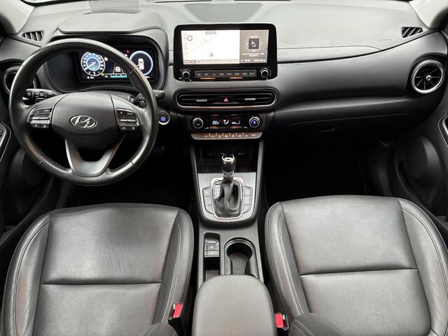 Hyundai Kona 1.6 GDI HEV Premium Sky / Fabrieksgarantie t/m 07-2027 / Schuif/open dak / Stoelverwarming / Lederen bekleding / Achteruitrijcamera / Apple CarPlay/Android Auto / Navigatiesysteem /