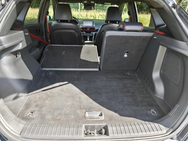 Hyundai Kona 1.6 T-GDI Fashion AUTOMAAT | CLIMA| NAVI | CRUISE | TREKHAAK | STOEL VW |