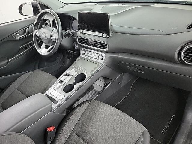 Hyundai Kona EV COMFORT 64 kWh (100% SOH) I AUTOMAAT I P-CAMERA I APPLE CARPLAY I CRUISE CONTROL