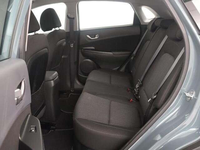 Hyundai Kona 1.6 GDI HEV Comfort Smart | Trekhaak | Adaptive cruise | Camera | Carplay | KRELL sound | Full LED | Park assist | Climate control | Navigatie |