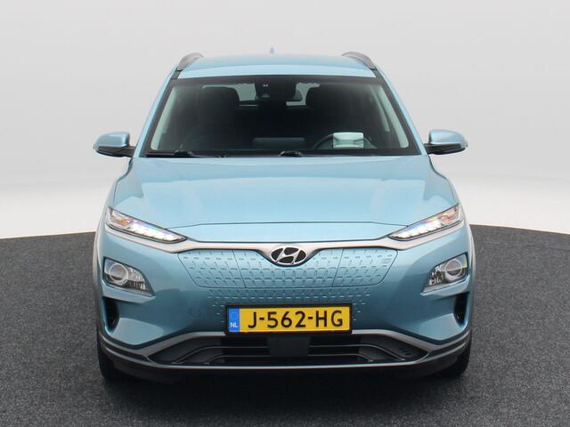 Hyundai Kona EV Fashion 64 kWh 205 Pk | Krell Audio | Adaptive Cruise | Navigatie | Keyless | Leder Stuurwiel | Trekhaak | 17 Inch