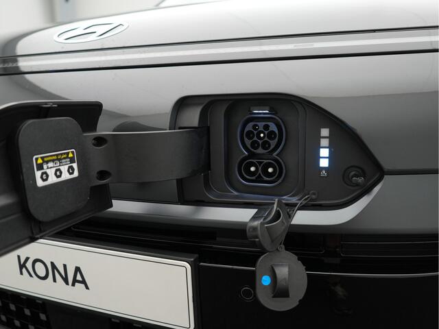 Hyundai Kona Electric N Line 64.8 kWh Volledig Elektrisch met Navigatie, Lederen bekleding en Stoelverwarming Uit voorraad leverbaar!