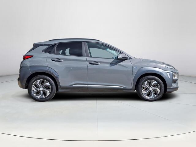 Hyundai Kona 1.6 GDI HEV Fashion | Apple Carplay/Android Auto | Navigatie | Lichtmetalen velgen | Adaptief Cruise Control | Keyless start/entry | Privacy glass | Head-up display |