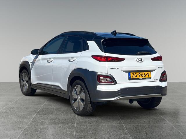 Hyundai Kona EV Premium 64 kWh 204pk | PREMIUM LEDER | ADAPTIVE CRUISE | CAMERA | STOELVERW. + KOELING | NAVI |