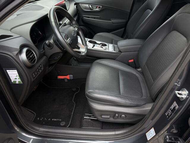 Hyundai Kona EV Premium 64 kWh / Warmtepomp / Keyless / Stoelverw. + ventilatie / HU-display