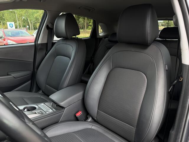 Hyundai Kona EV Premium 64 kWh / Warmtepomp / Keyless / Stoelverw. + ventilatie / HU-display