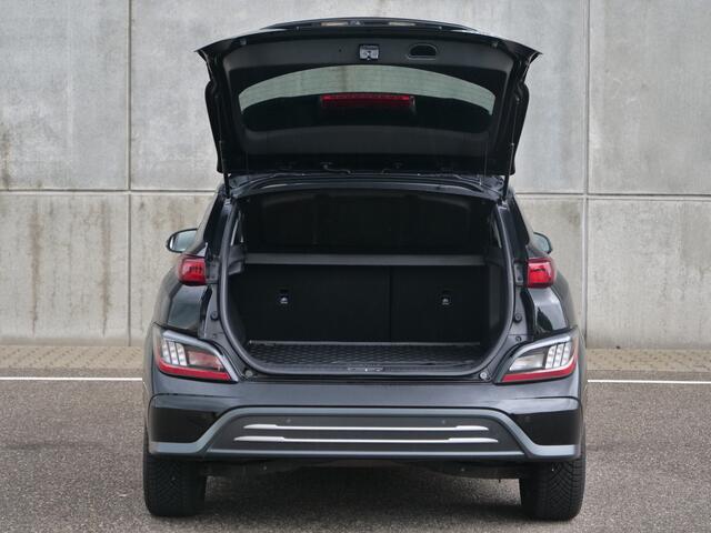 Hyundai Kona EV Premium Sky 64 kWh | schuifdak | leder | krell sound | slechts 36.000km..