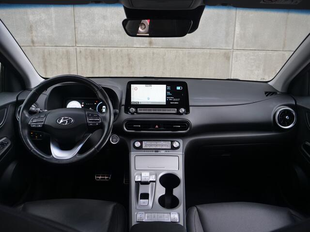 Hyundai Kona EV Premium Sky 64 kWh | schuifdak | leder | krell sound | slechts 36.000km..