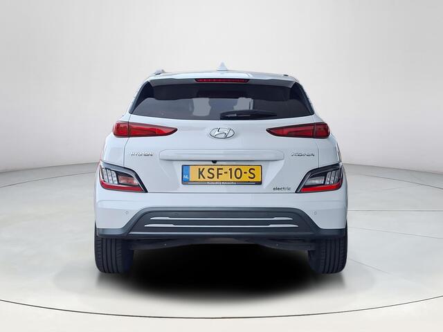 Hyundai Kona EV Fashion 64 kWh | Apple Carplay/Android Auto | Climate control | Stoelverwarming | Achteruitrijcamera | Cruise Control |