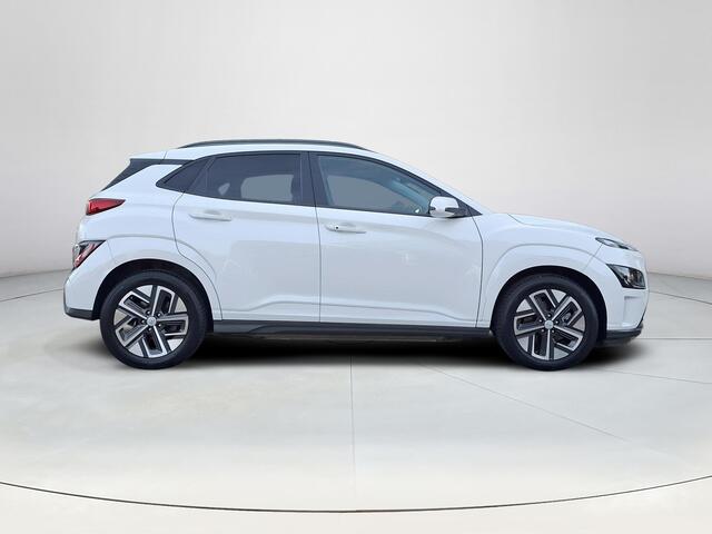 Hyundai Kona EV Fashion 64 kWh | Apple Carplay/Android Auto | Climate control | Stoelverwarming | Achteruitrijcamera | Cruise Control |