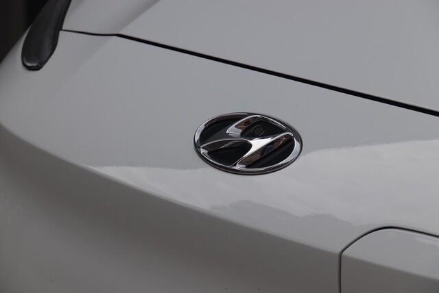 Hyundai Kona EV Premium Sky 64 kWh, Schuifdak, Stoelverwarming/Verkoeling, Stuurverwarmd, Carplay, Camera, Navi, SOH 98,3%