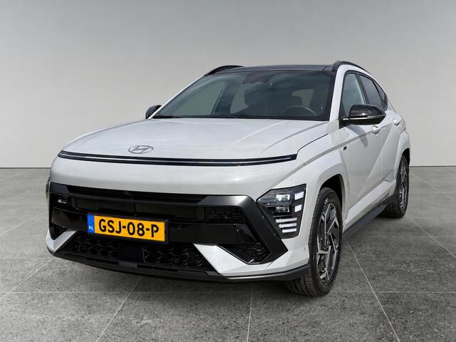 Hyundai Kona N Line Sky 1.6 GDI HEV 140pk | SCHUIF/KANTELDAK | ALCANTARA | 360° CAMERA | BLIND SPOT VIEUW | MEMORY | STOELVERW. | STOELVENTILATIE |
