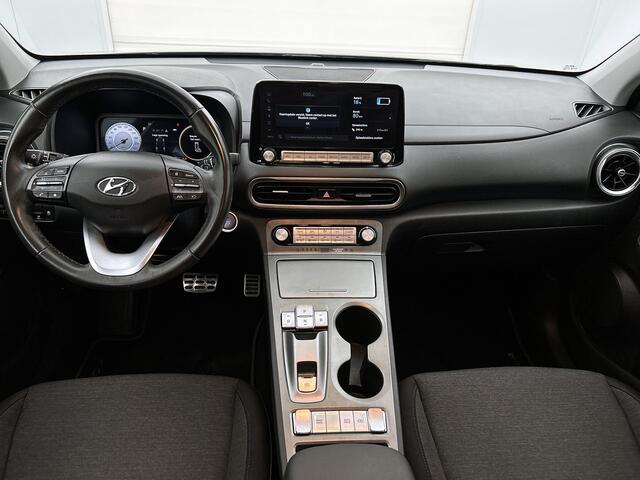 Hyundai Kona EV Fashion 64 kWh | Trekhaak | BTW voertuig | Incl. Winterbanden |