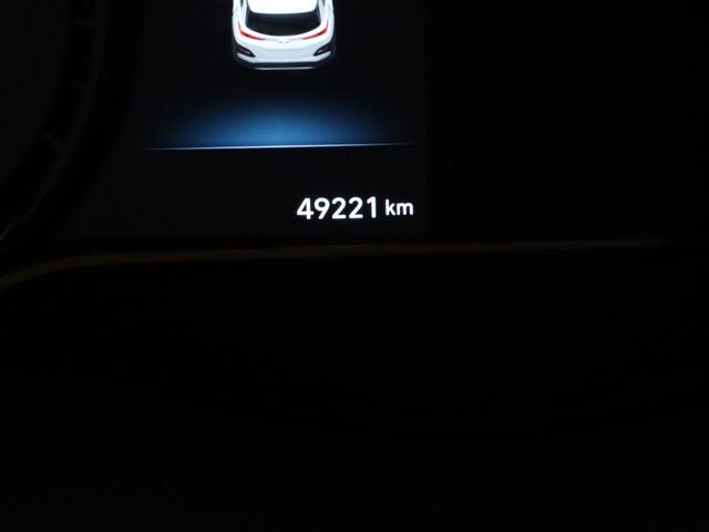 Hyundai Kona EV Limited 64 kWh Apple Carplay/Android Auto | Climate