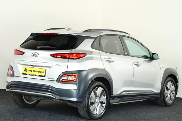 Hyundai Kona EV Style 64 kWh SOH 100% / LED / Navi / CarPlay / Cam / ACC