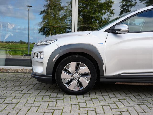 Hyundai Kona EV Fashion 64 kWh | SOH 96% | Head-up display | Cruise control adaptief met stop&go |