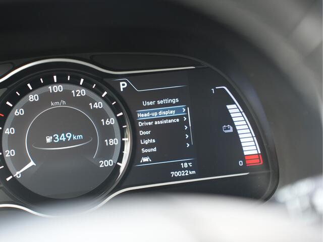 Hyundai Kona EV Fashion 64 kWh | SOH 96% | Head-up display | Cruise control adaptief met stop&go |