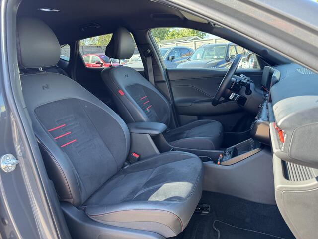 Hyundai Kona 1.6 GDI HEV N Line Trekhaak Afneembaar, Allseasons + NIEUWSTAAT!