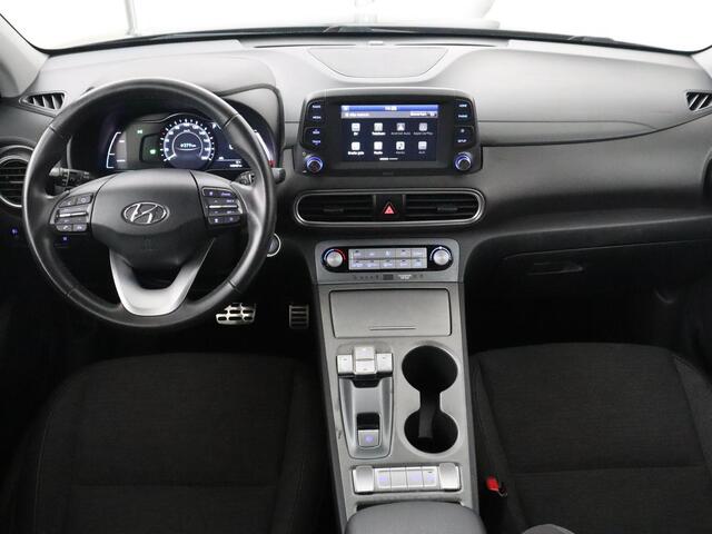 Hyundai Kona EV Comfort 64 kWh SOH 94% | Climate Control | Camera | Cruise Control | DAB+ | Lichtmetalen Velgen