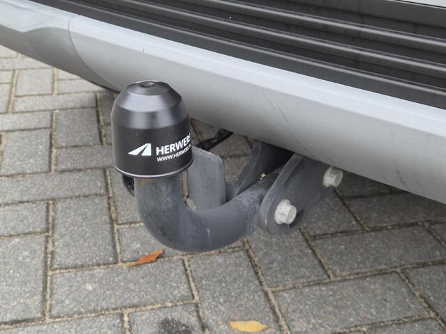 Hyundai Kona 1.6 GDI HEV Comfort Smart / Dealer onderhouden / Trekhaak Vast / Navigatie / Trekgewicht 1.300 kg / Apple Carplay Android Auto / Krell Audio Systeem / Adaptief cruise control / Achteruitrijcamera / – foto 4
