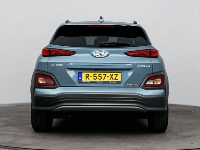 Hyundai Kona EV Comfort 64 kWh | SOH 96.1% | Parkeersensoren | Stoel / Stuurverwarming | Half lederen bekleding | – foto 7