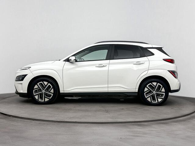 Hyundai Kona EV Fashion 64 kWh Parkeersensoren achter | SOH 96,8% | Automaat | L.M. Velgen | – foto 4