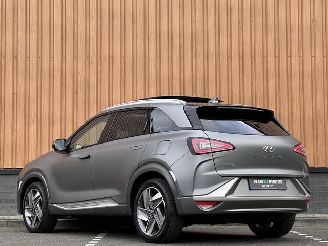 Hyundai NEXO FCEV Plus Pack | Matt Grijs | Panoramadak | 360° Camera | Stoelventilatie | Stuurwiel Verwarming | Krell Audio | Achterbank Verwarming | Dodehoek Sensor | Lane Assist | DAB |