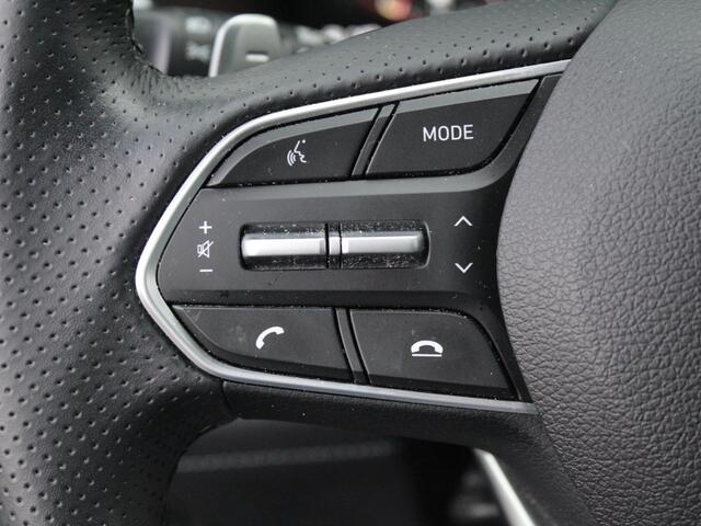 Hyundai SANTA FE 1.6 T-GDI HEV Premium 7p. / Lederen Bekleding / Navigatie + Apple Carplay/Android Auto / Voorstoelen Elektrisch Verstelbaar / Krell Audio /
