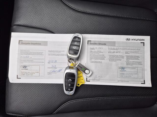 Hyundai SANTA FE 1.6 T-GDI PHEV Plug-in Premium Automaat / HUD / Stuur- en Stoelverwarming / Elektrische achterklep / Trekgewicht 1350 kg / Stoelventilatie / Rondomzicht camera /