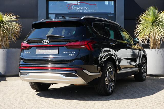 Hyundai SANTA FE 1.6 T-GDI PHEV Premium Plus Sky 7p. 265pk Panoramadak/Stoelverwarming/Camera