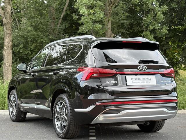 Hyundai SANTA FE 1.6 T-GDI PHEV 265PK Premium Sky 7p. | Lederen bekleding | Schuifkanteldak | Stoelverwarming voor & achter | Vierwielaandrijving | 7-persoons |