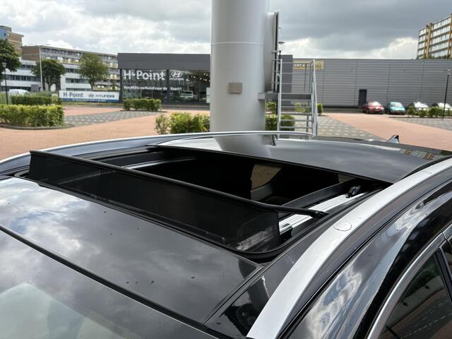 Hyundai SANTA FE 1.6 T-GDI PHEV 265PK Premium Sky 7p. | Lederen bekleding | Schuifkanteldak | Stoelverwarming voor & achter | Vierwielaandrijving | 7-persoons |