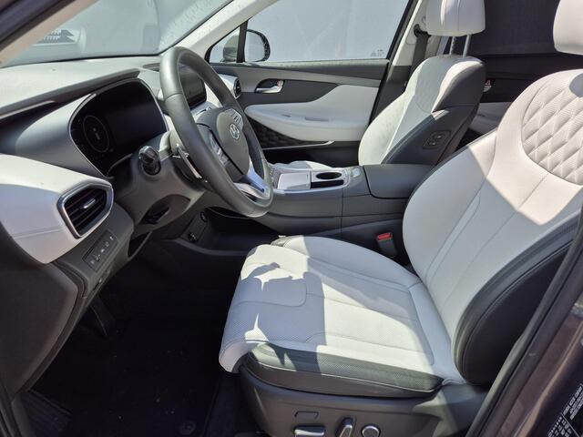 Hyundai SANTA FE 1.6 T-GDI HEV 230pk Premium Plus Sky Automaat / 1650kg trekgewicht/ HUD / Glazen schuif- en kanteldak / Rondomzicht camera / Stuur- en Stoelverwarming / Adaptief cruise control / Stoelventilatie /