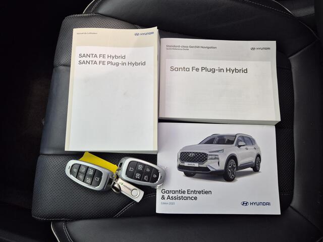 Hyundai SANTA FE 1.6 T-GDI PHEV Premium Sky 7p. / 7 Persoons / HUD / Glazen schuif- en kanteldak / Stuur- en Stoelverwarming / Adaptief CC / Rondomzicht camera / Elektrische achterklep / Trekgewicht 1350 kg /