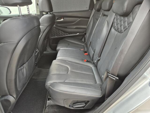 Hyundai SANTA FE 1.6 T-GDI PHEV Premium Sky 7p. / 7 Persoons / HUD / Glazen schuif- en kanteldak / Stuur- en Stoelverwarming / Adaptief CC / Rondomzicht camera / Elektrische achterklep / Trekgewicht 1350 kg /