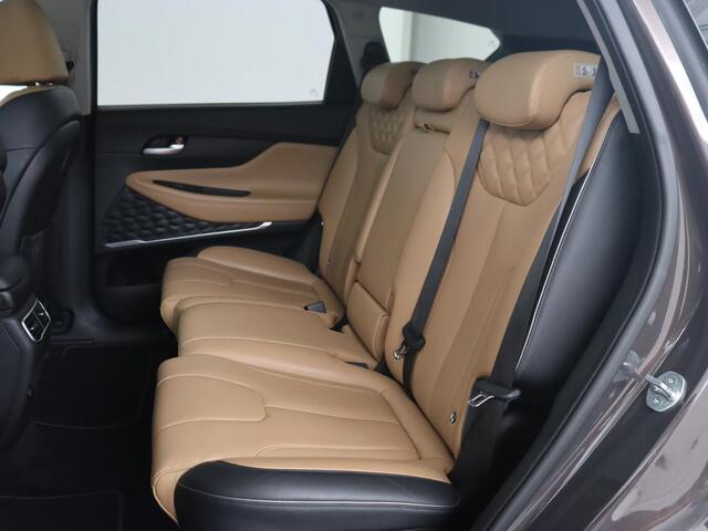 Hyundai SANTA FE 1.6 T-GDI PHEV Comfort Smart Sky | Panoramadak | Leder | Trekhaak | Adaptive cruise | Camera | Krell Audio | Carplay | Navigatie | Plug In