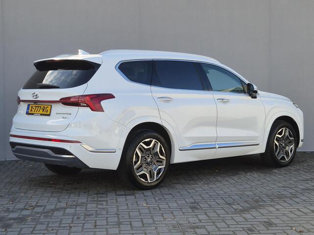 Hyundai SANTA FE 1.6 T-GDI HEV Premium Plus Sky 7p. Automaat / HUD / 7 Persoons / Allseason banden / Trekgewicht 1650 Kg / Stuur-, Stoel en Achterbankverwarming / Elektrische achterklep / Glazen schuif- en kanteldak / Stoelventilatie /