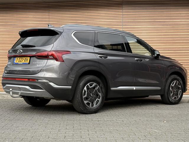 Hyundai SANTA FE 1.6 T-GDI HEV Comfort Smart 7pers. Trekhaak / Leer / Krell / Navi / Clima / Camera / Stoelverwarming