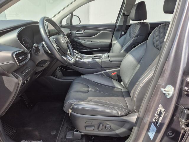 Hyundai SANTA FE 1.6 T-GDI PHEV Plug-in Premium Automaat / Dealer onderhouden / EAER 58km / Apple Carplay Android Auto / Adaptief CC / Achteruitrijcamera / Stuur- Stoel en Achterbankverwarming / Elektrische achterklep / Trekgewicht 1350 / Climate control / kg /