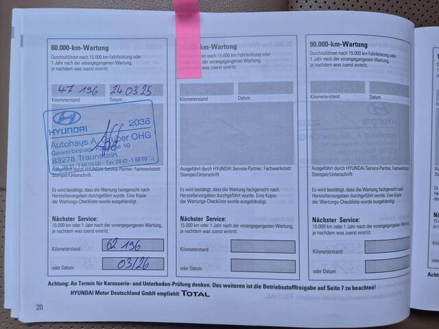 Hyundai SANTA FE 1.6 T-GDI PHEV Premium Sky Automaat / Dealer onderhouden / Head Up Display / EAER 58 km stad 69km / Glazen schuif- en kanteldak / Elektrische achterklep / Trekgewicht 1350 kg / Stuur-, Stoel & Achterbank verwarming / Adaptief cruise control / Climate cont